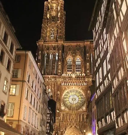 Le Canal Strasbourg - Moderne Avec Parking